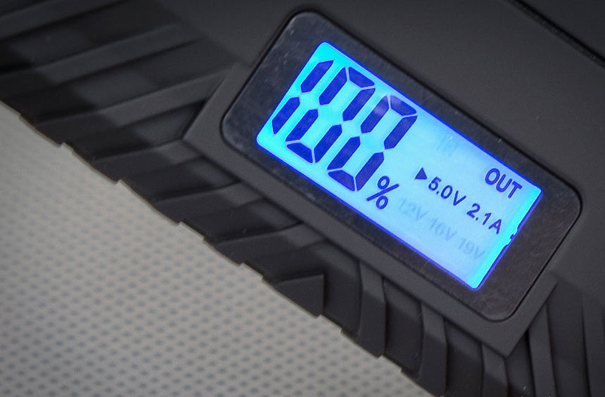 Pin sạc dự phòng RAVPower RP-PB048, 14.000mAh, 500A kích nổ ô tô
